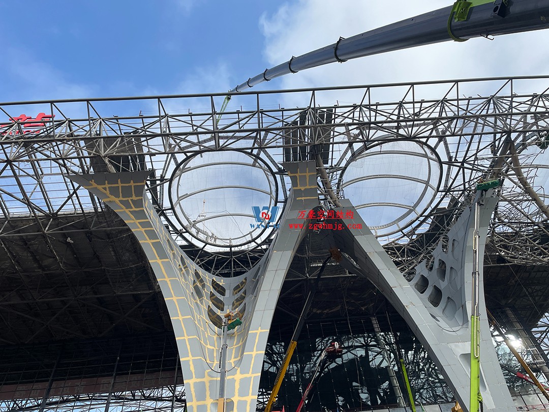 重慶東站站房正在加速建設(shè)，全力繪就項(xiàng)目新篇章