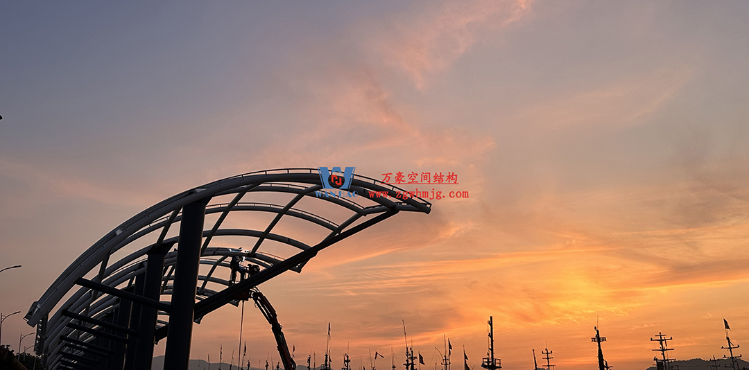 全面加速建設(shè)，創(chuàng)建優(yōu)質(zhì)精品工程