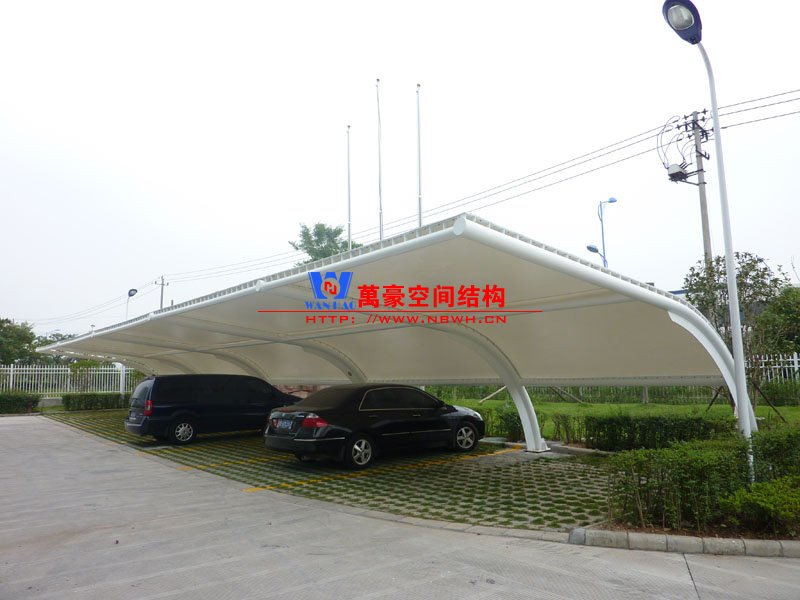 膜結(jié)構(gòu)小轎車(chē)車(chē)棚